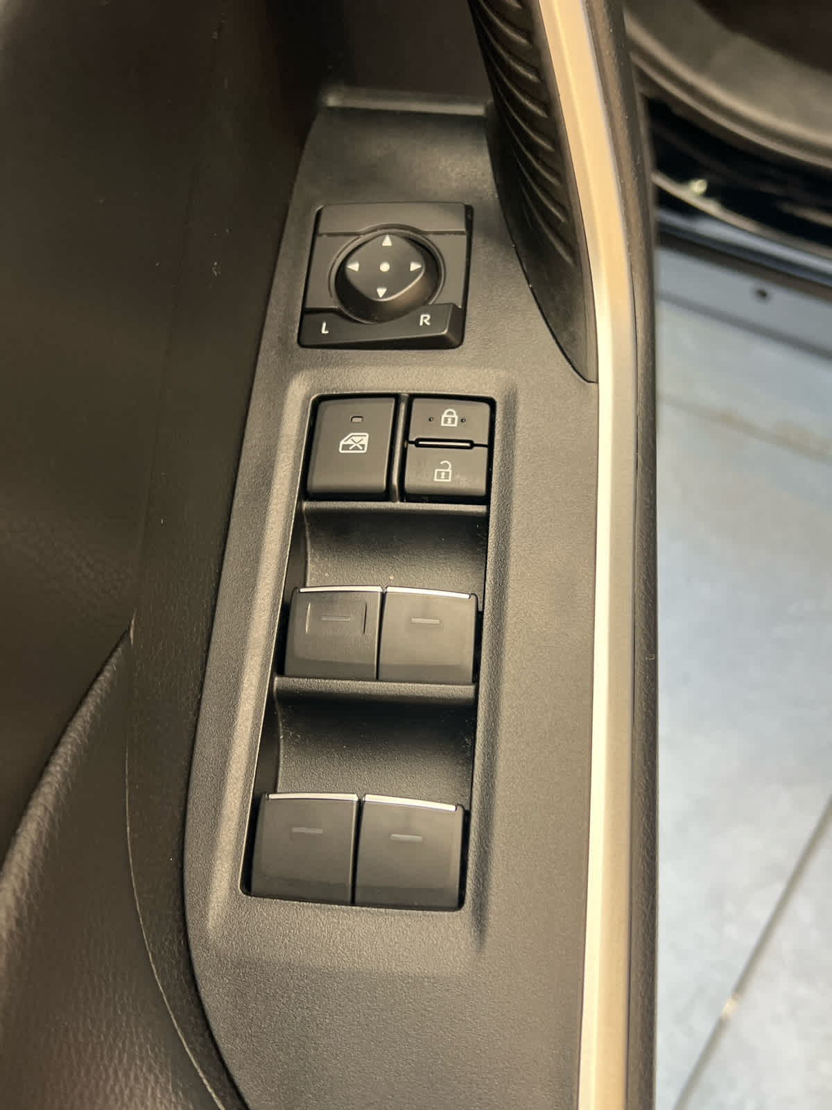 2024 Toyota RAV4 XLE Premium FWD