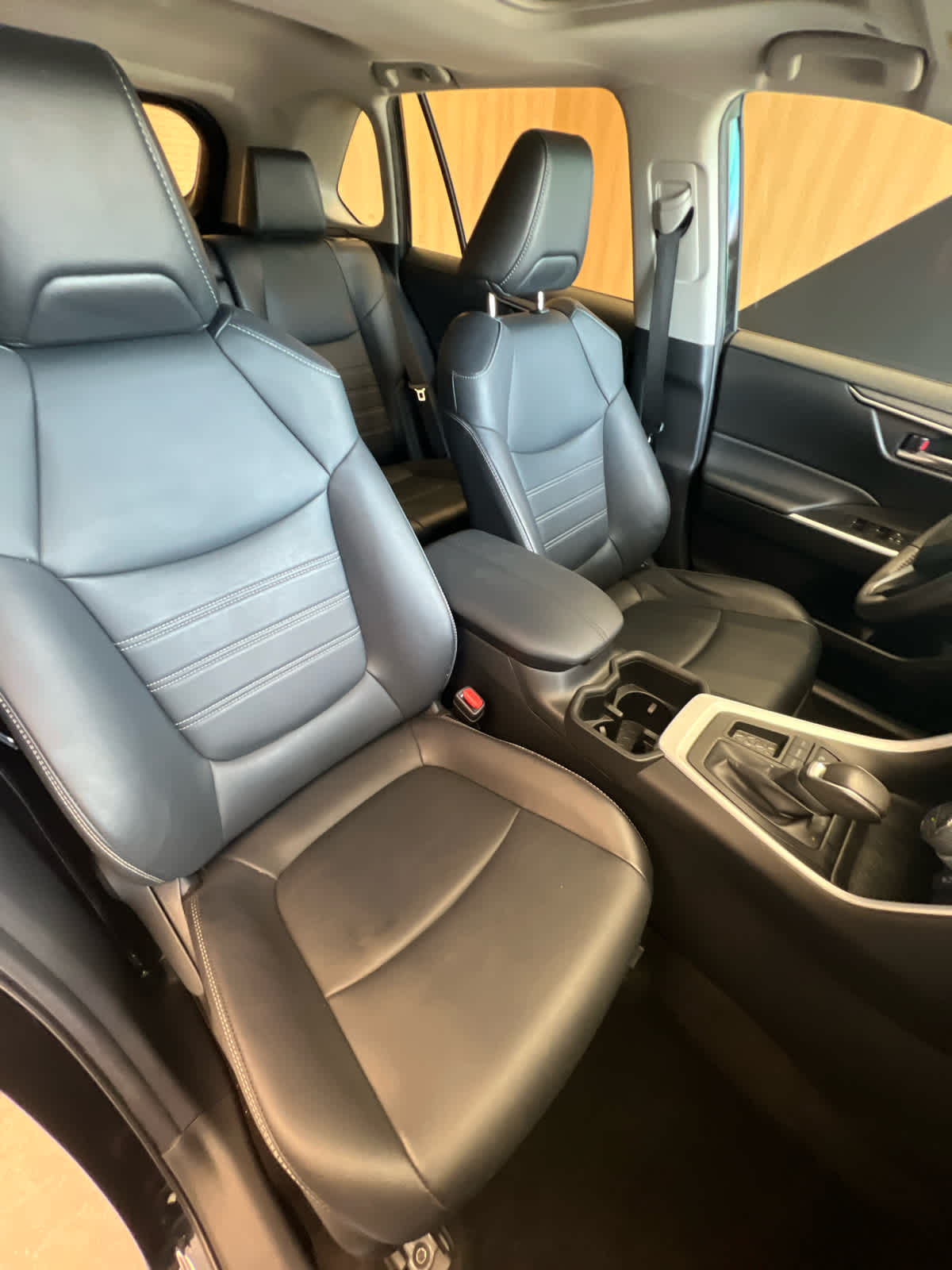 2024 Toyota RAV4 XLE Premium FWD