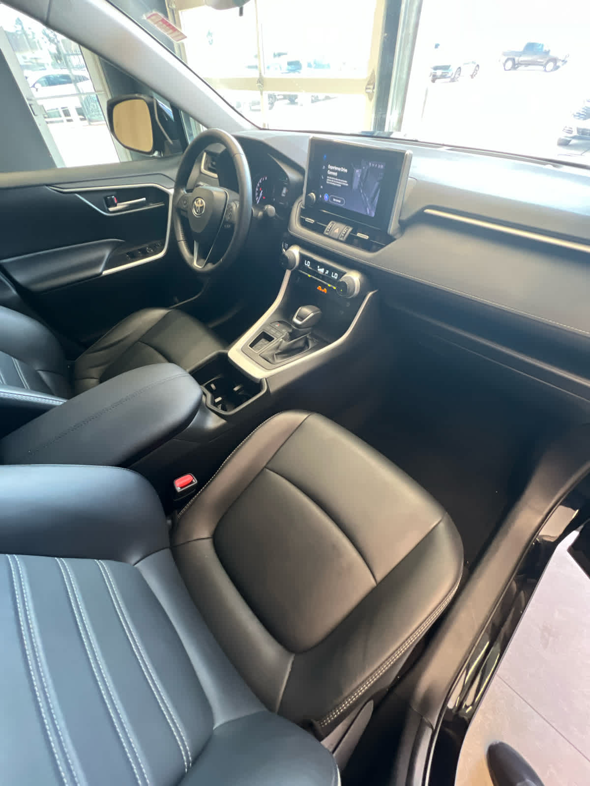 2024 Toyota RAV4 XLE Premium FWD