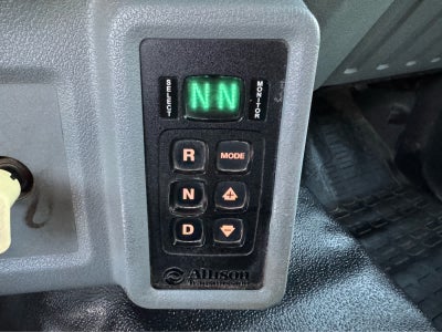 2015 Ford Super Duty F-750 Straight Frame Reg Cab XLT