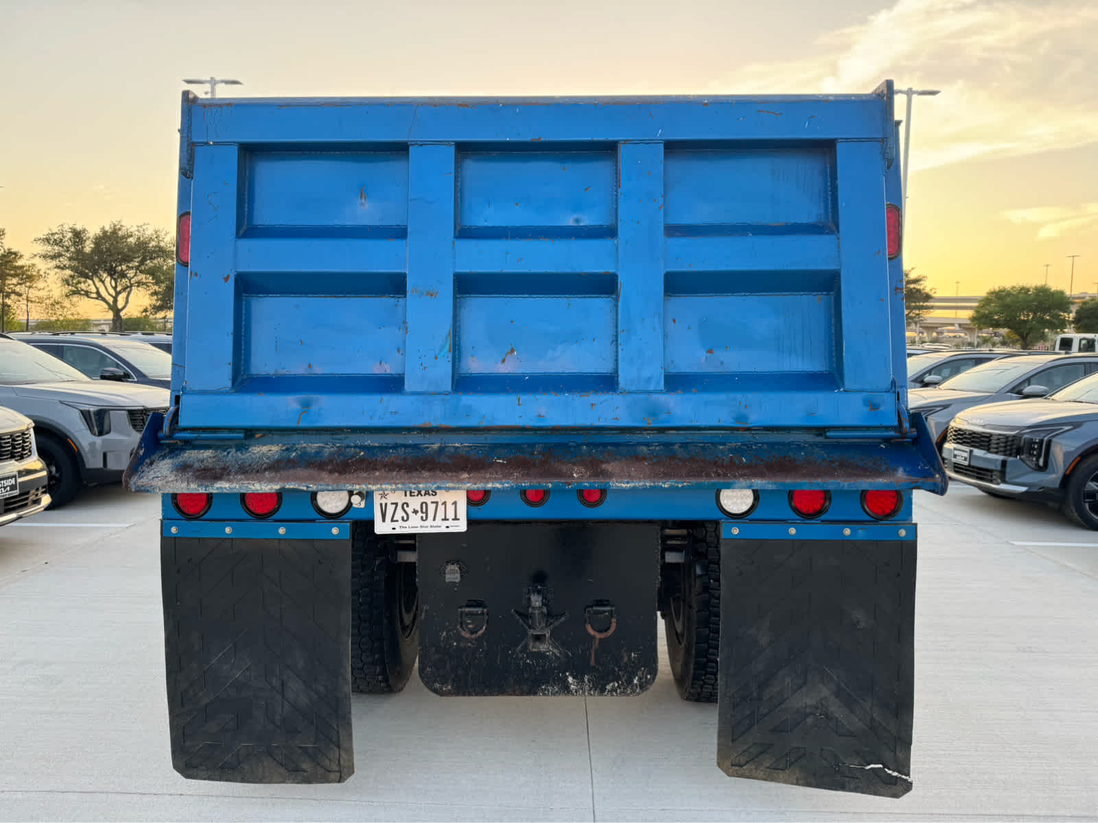 2015 Ford Super Duty F-750 Straight Frame Reg Cab XLT