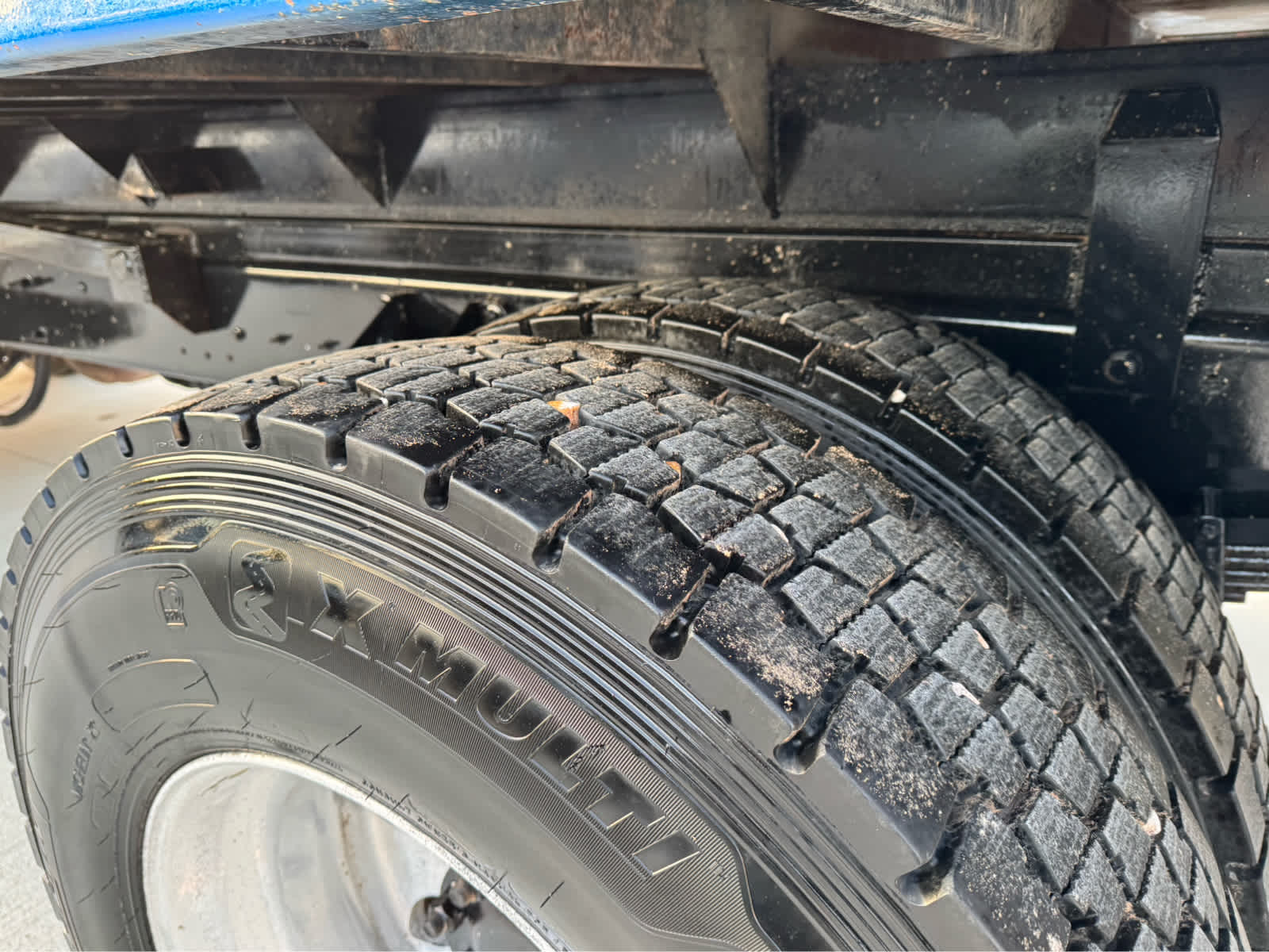 2015 Ford Super Duty F-750 Straight Frame Reg Cab XLT