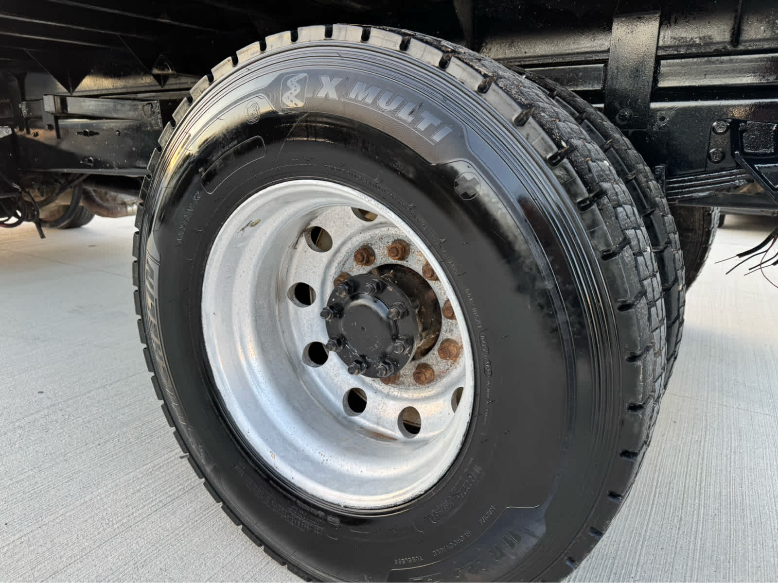 2015 Ford Super Duty F-750 Straight Frame Reg Cab XLT