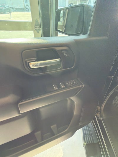 2022 Chevrolet Silverado 1500 2WD Crew Cab 147 Custom