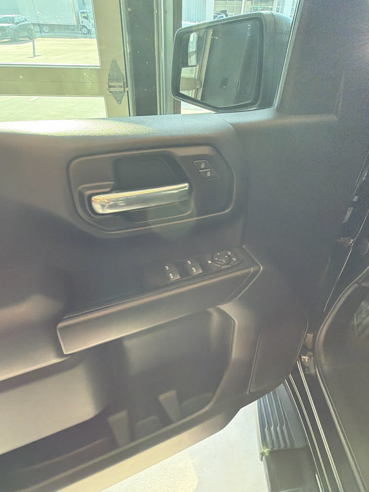 2022 Chevrolet Silverado 1500 2WD Crew Cab 147 Custom