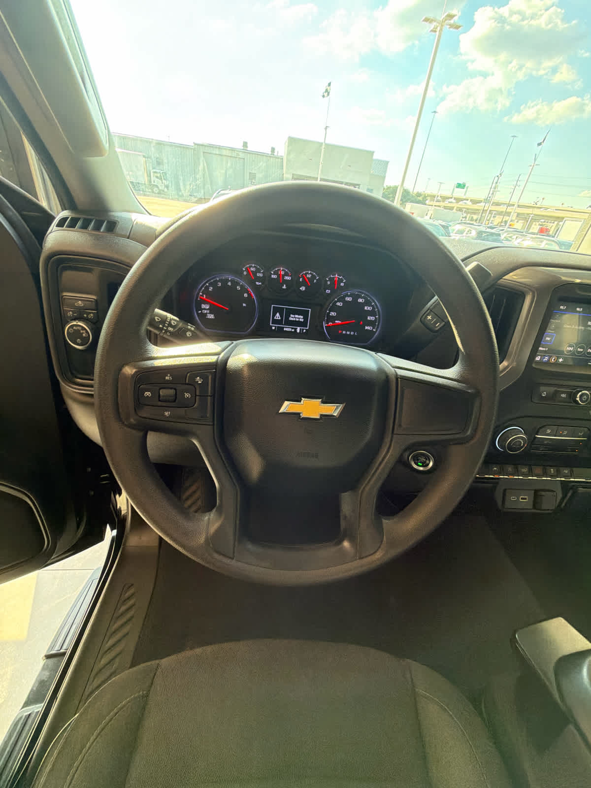 2022 Chevrolet Silverado 1500 2WD Crew Cab 147 Custom