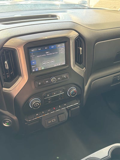 2022 Chevrolet Silverado 1500 2WD Crew Cab 147 Custom