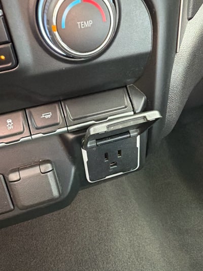 2022 Chevrolet Silverado 1500 2WD Crew Cab 147 Custom