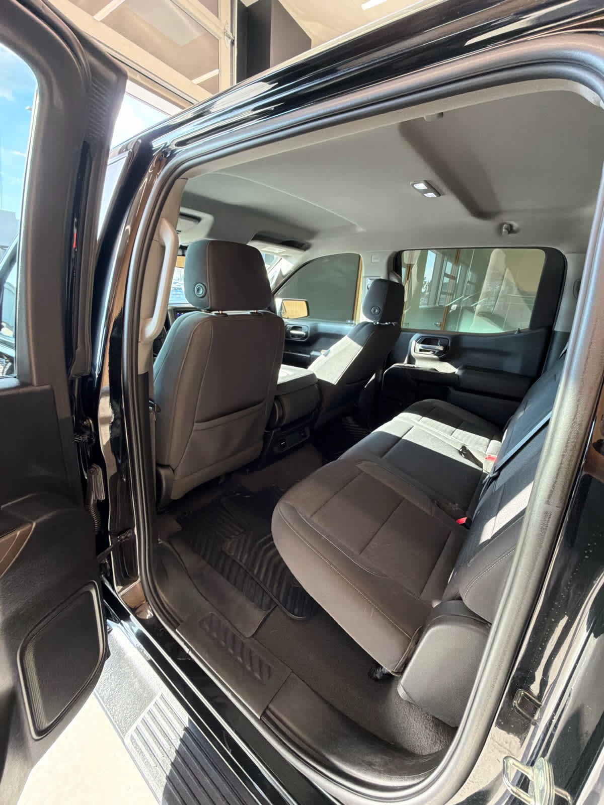 2022 Chevrolet Silverado 1500 2WD Crew Cab 147 Custom