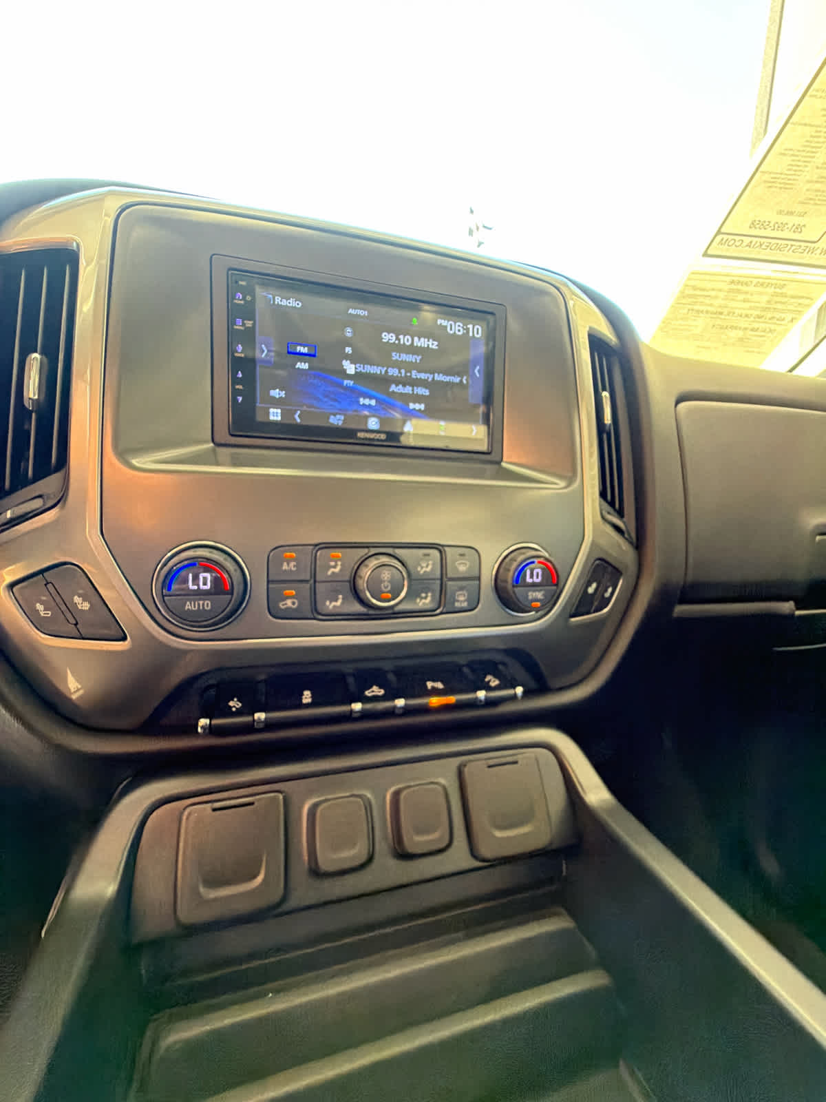 2018 Chevrolet Silverado 1500 4WD Crew Cab 143.5 LT w/2LT
