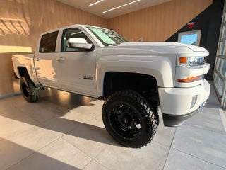 2018 Chevrolet Silverado 1500 4WD Crew Cab 143.5 LT w/2LT
