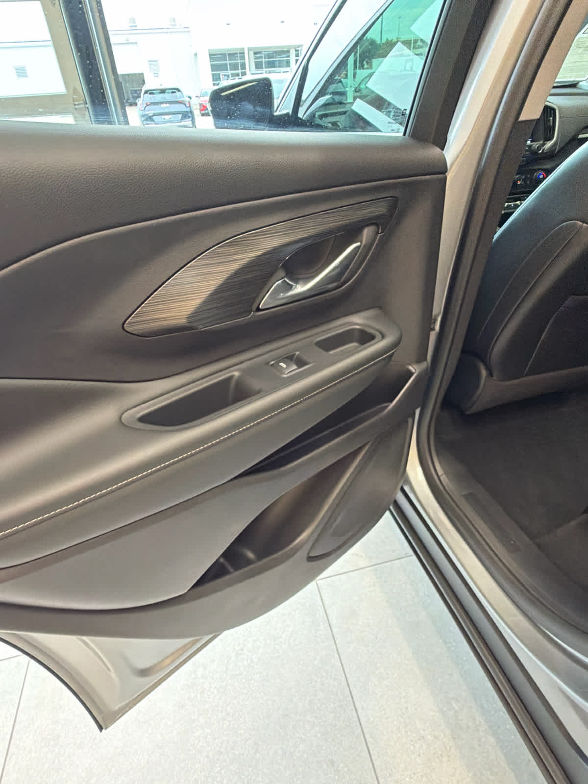 2024 GMC Terrain FWD 4dr SLT