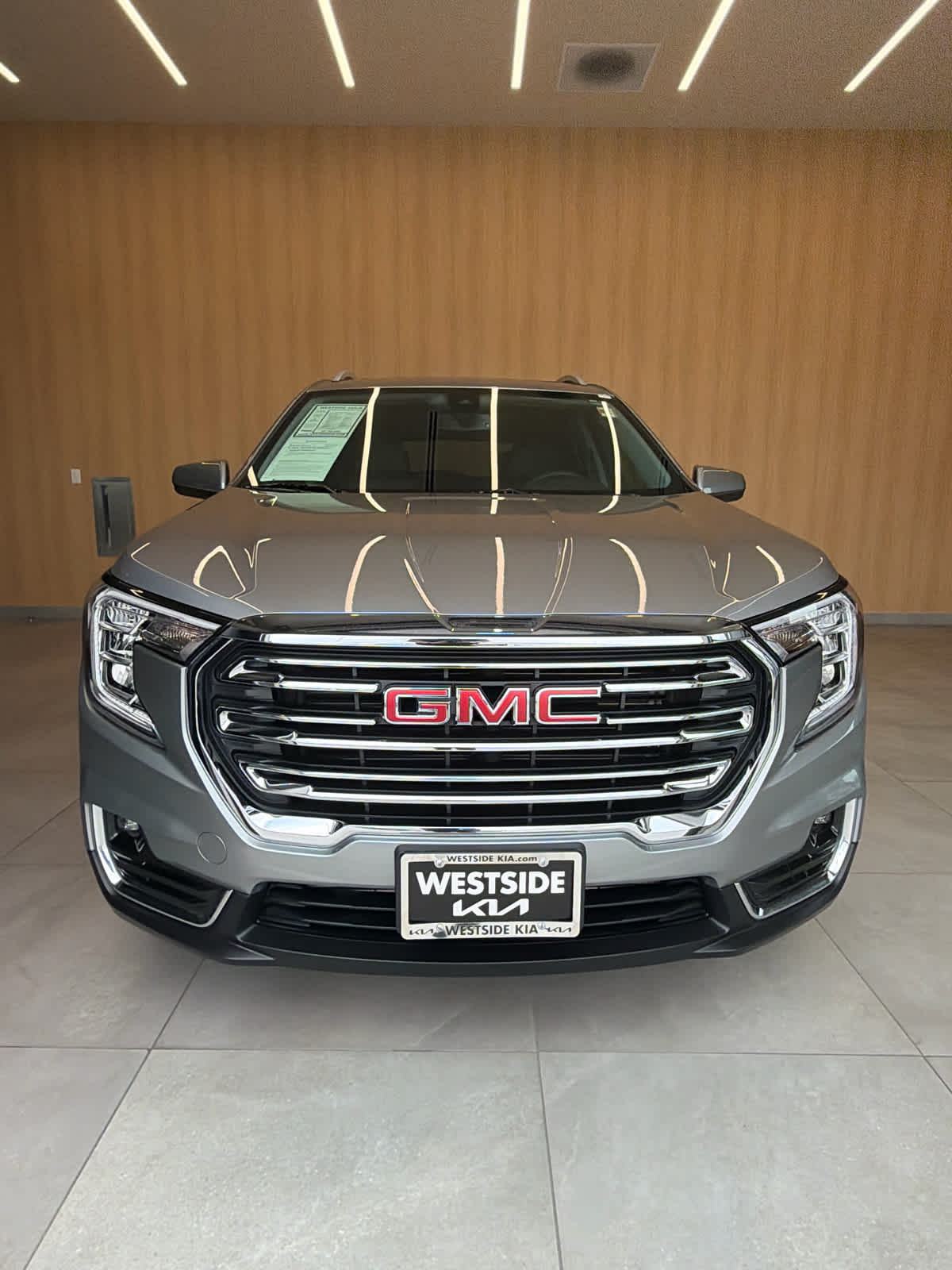 2024 GMC Terrain FWD 4dr SLT