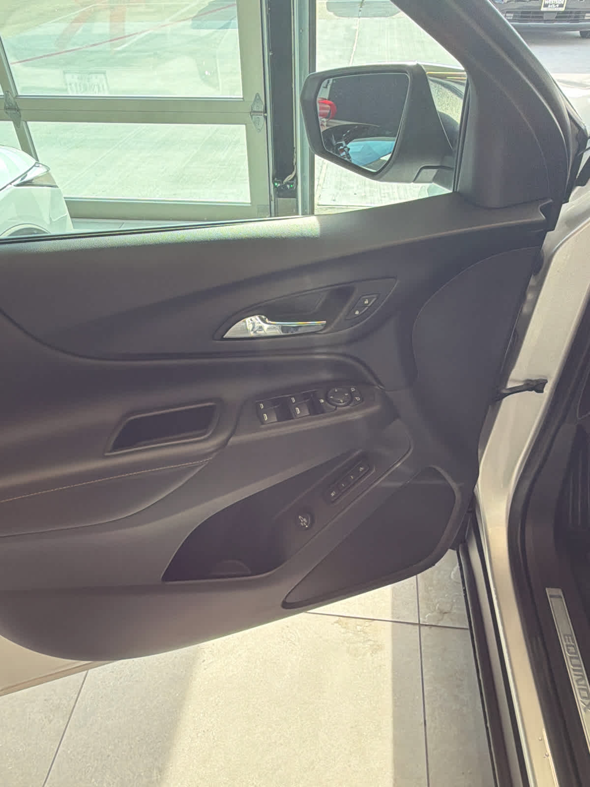 2021 Chevrolet Equinox FWD 4dr Premier