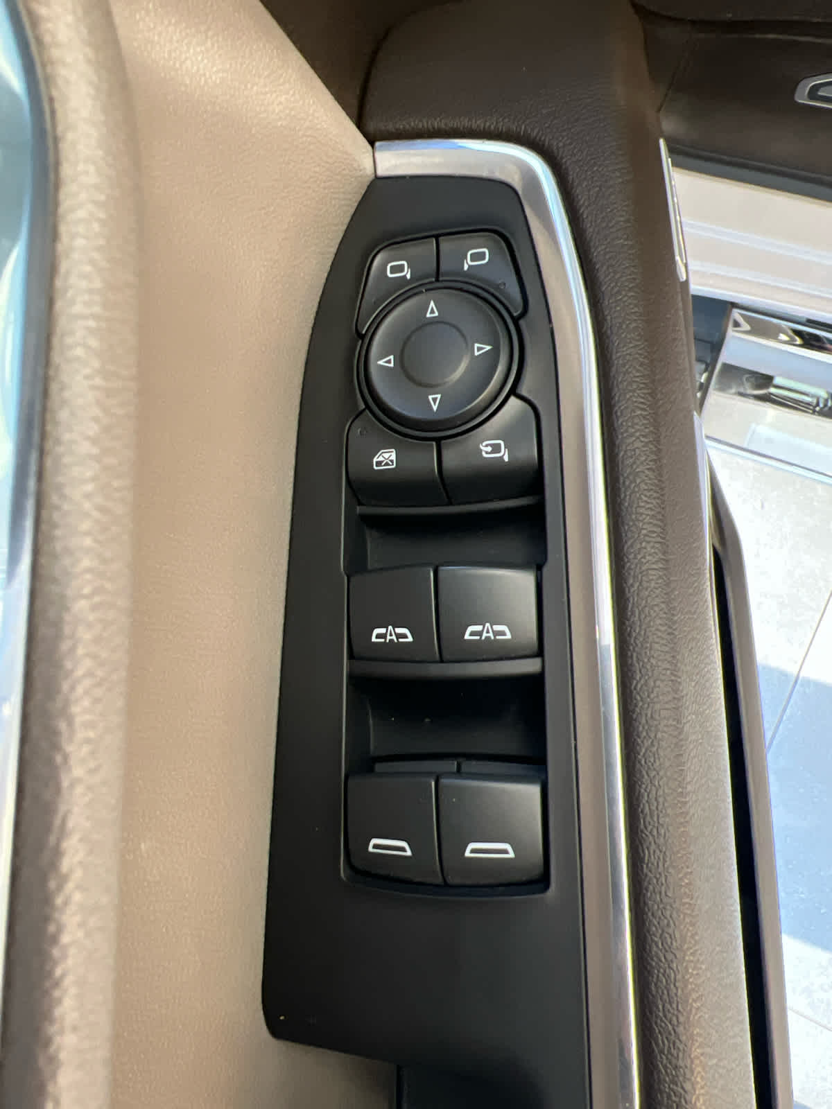 2023 GMC Sierra 1500 4WD Crew Cab 147 SLT