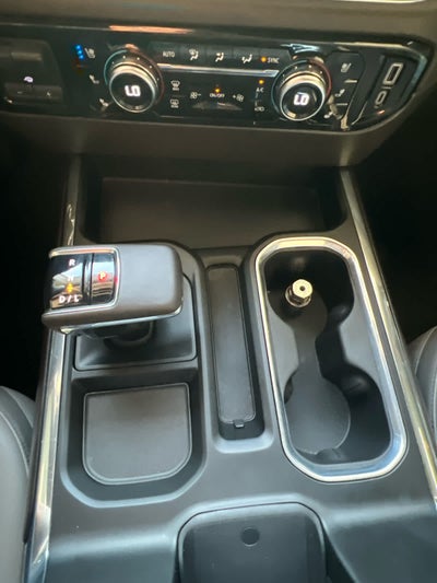 2023 GMC Sierra 1500 4WD Crew Cab 147 SLT