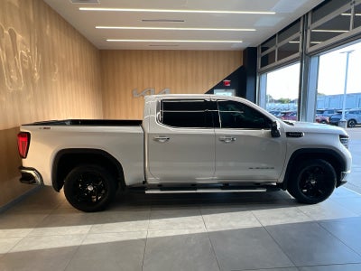 2023 GMC Sierra 1500 4WD Crew Cab 147 SLT