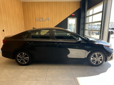2024 Kia Forte LXS IVT