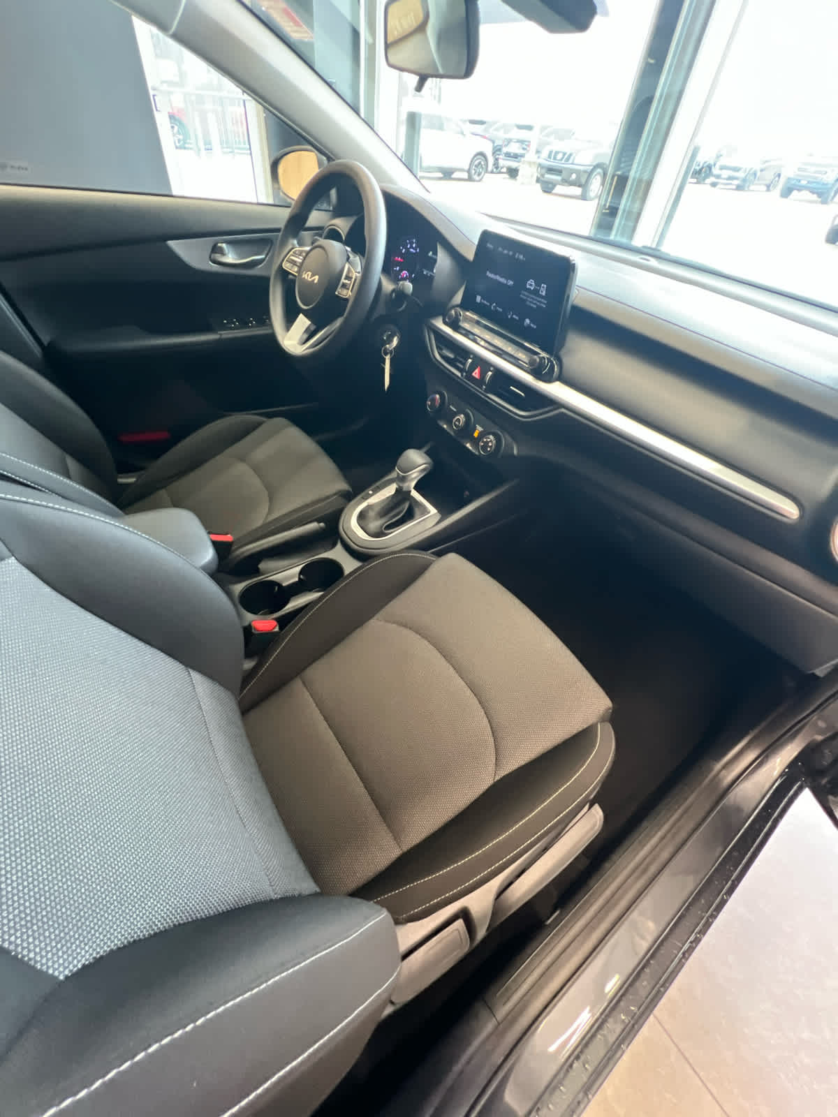 2022 Kia Forte LXS IVT