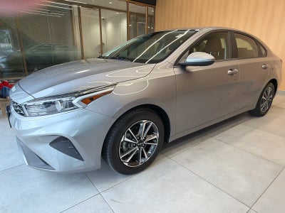 2023 Kia Forte LXS IVT