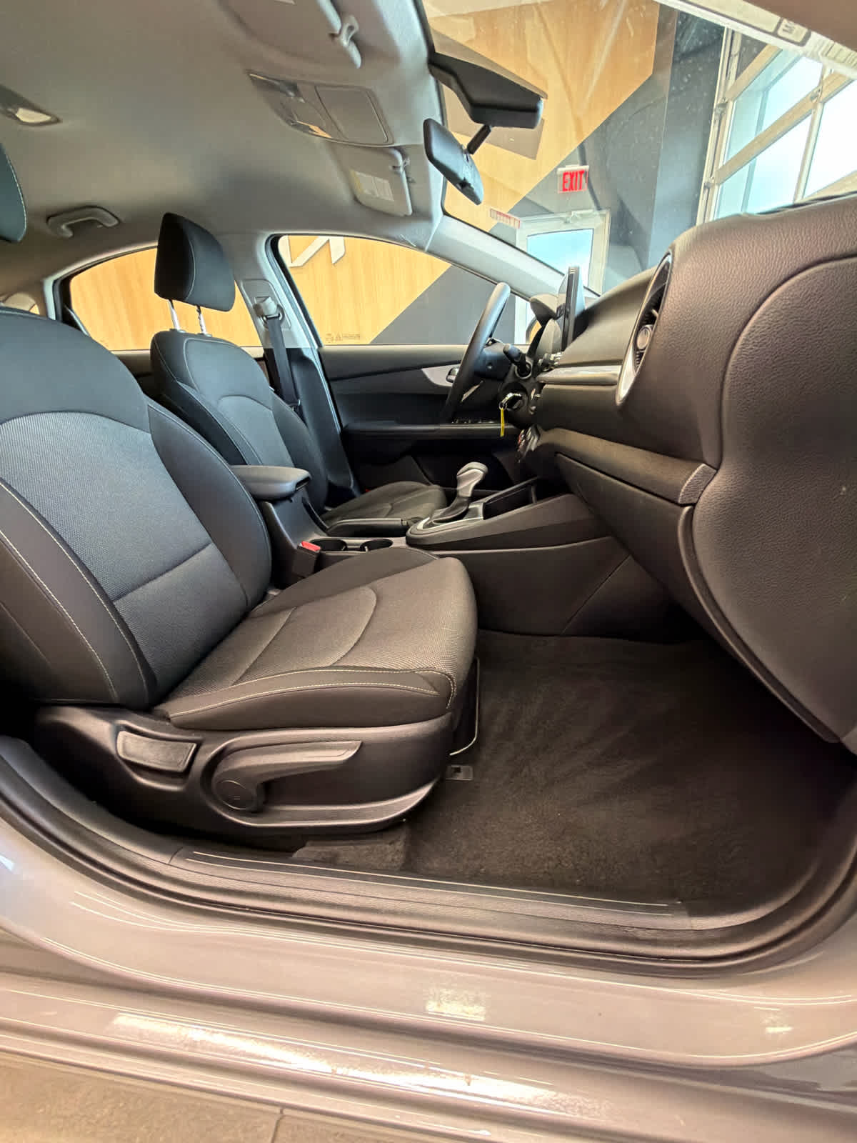 2023 Kia Forte LXS IVT
