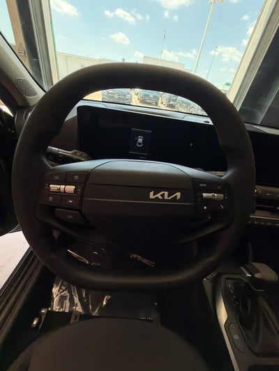 2025 Kia K4 LXS FWD