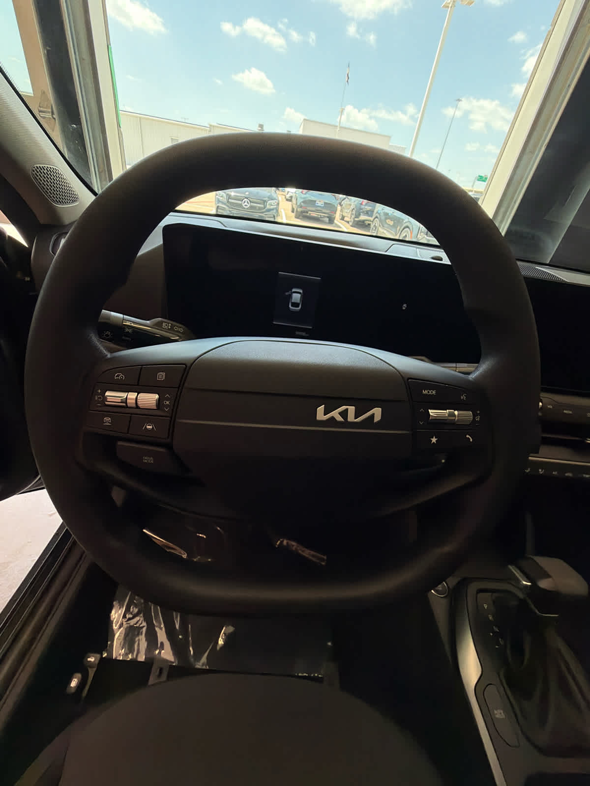 2025 Kia K4 LXS FWD
