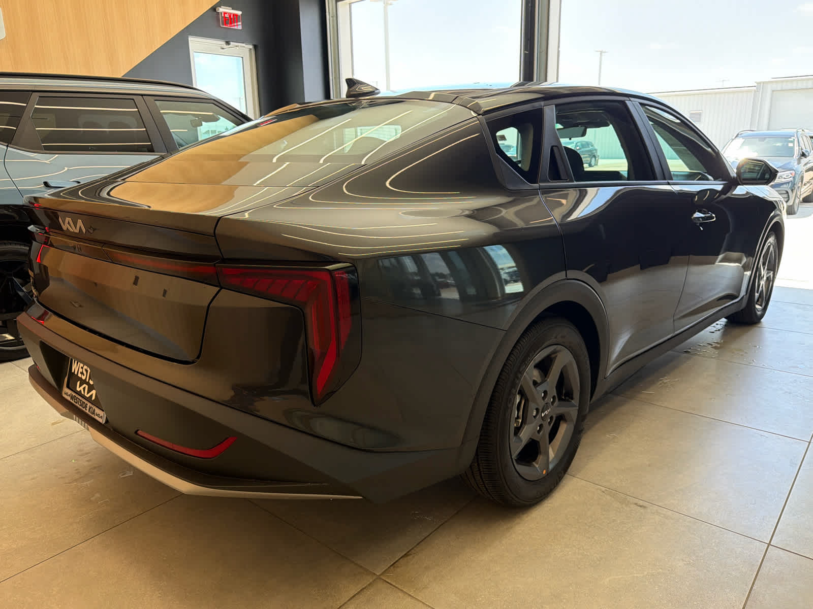 2025 Kia K4 LXS FWD
