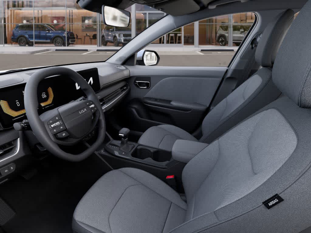 2025 Kia K4 LXS FWD