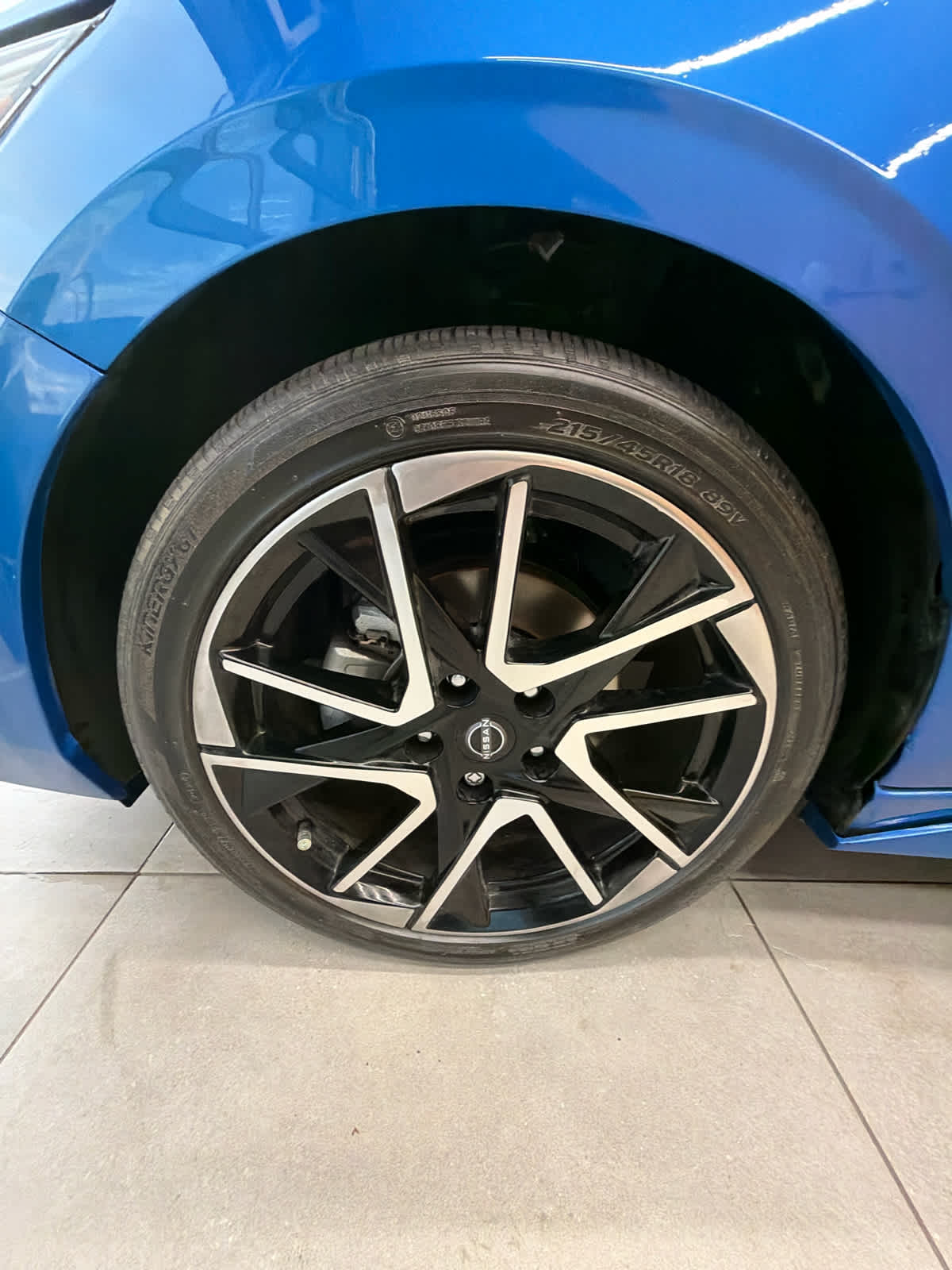 2025 Nissan Sentra SR CVT