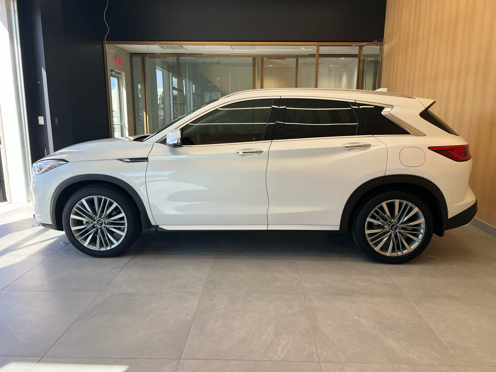2024 INFINITI QX50 SENSORY AWD
