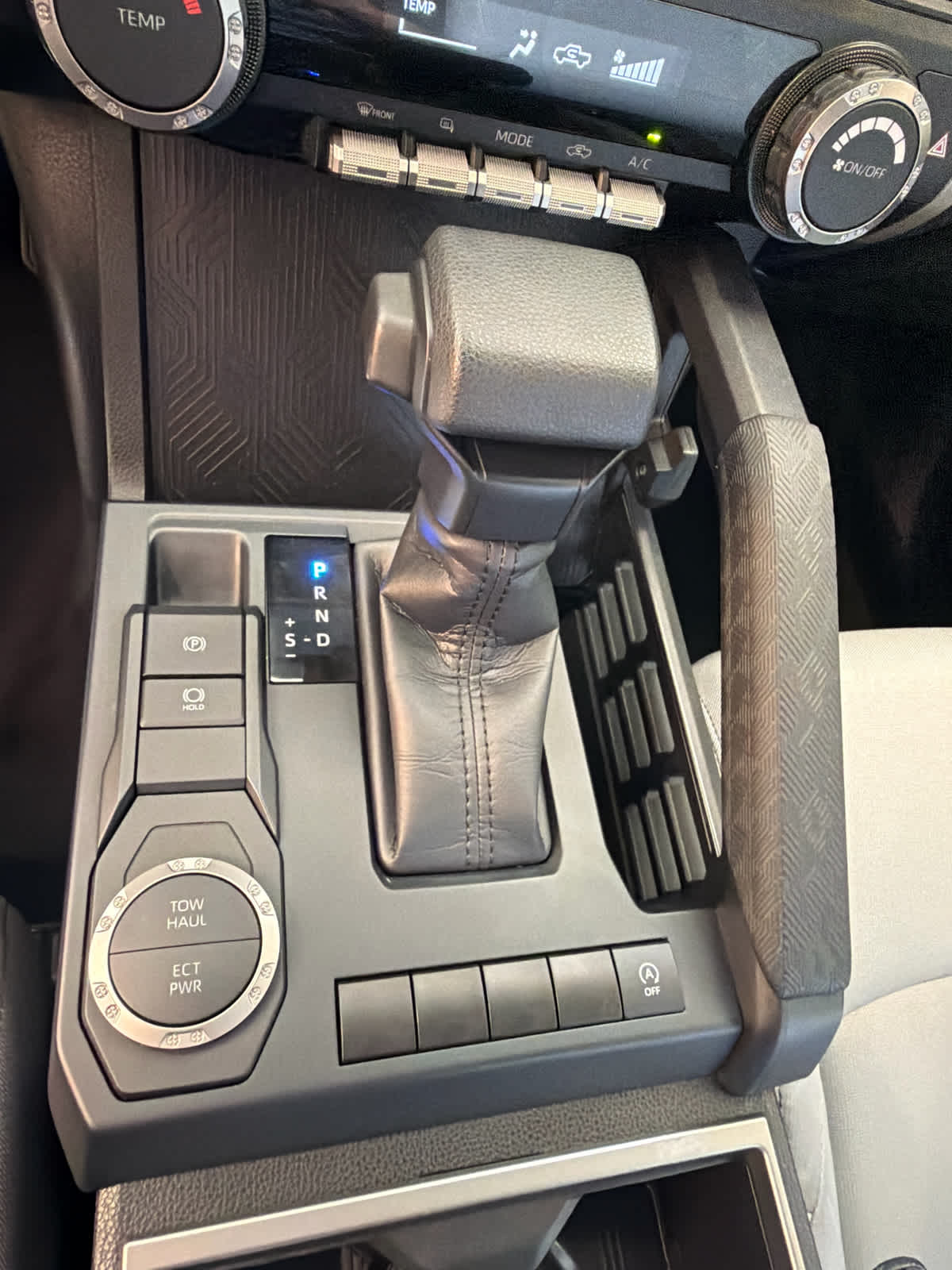 2025 Toyota Tacoma SR5 Double Cab 5 Bed AT