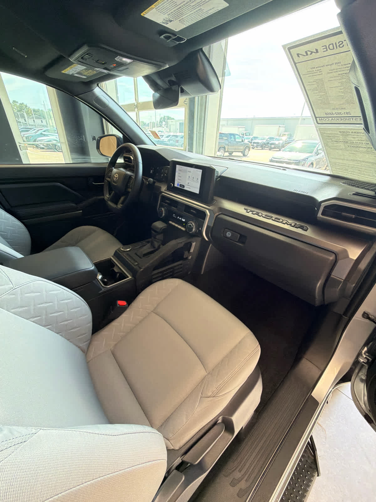 2025 Toyota Tacoma SR5 Double Cab 5 Bed AT