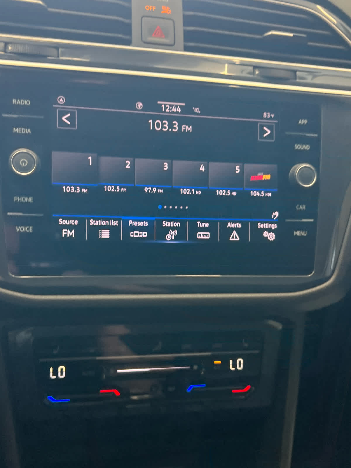 2024 Volkswagen Tiguan 2.0T SE FWD