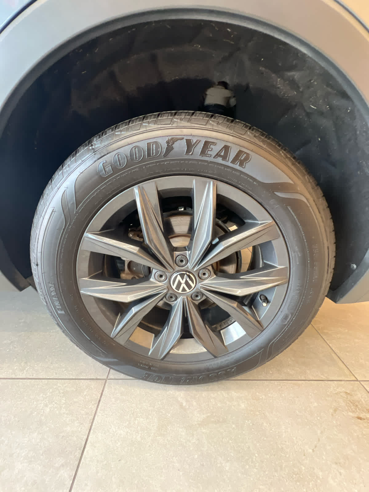 2024 Volkswagen Tiguan 2.0T SE FWD