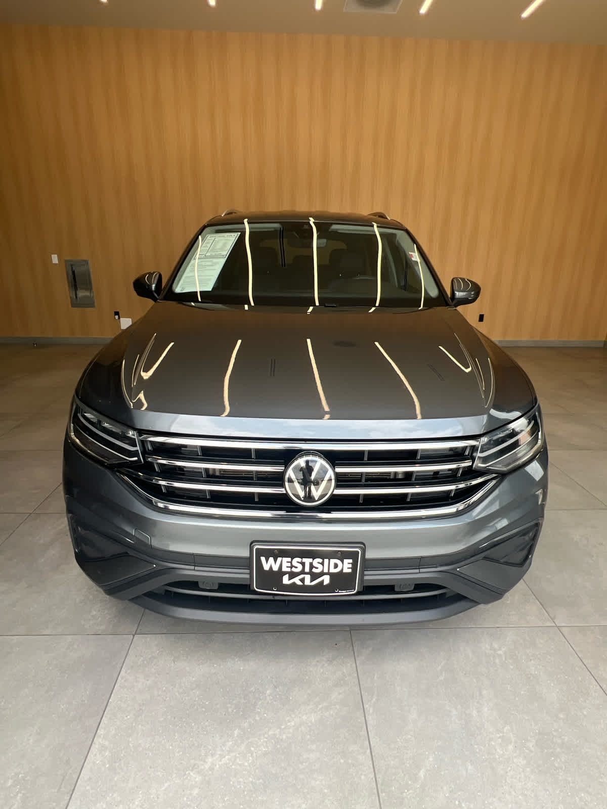 2024 Volkswagen Tiguan 2.0T SE FWD