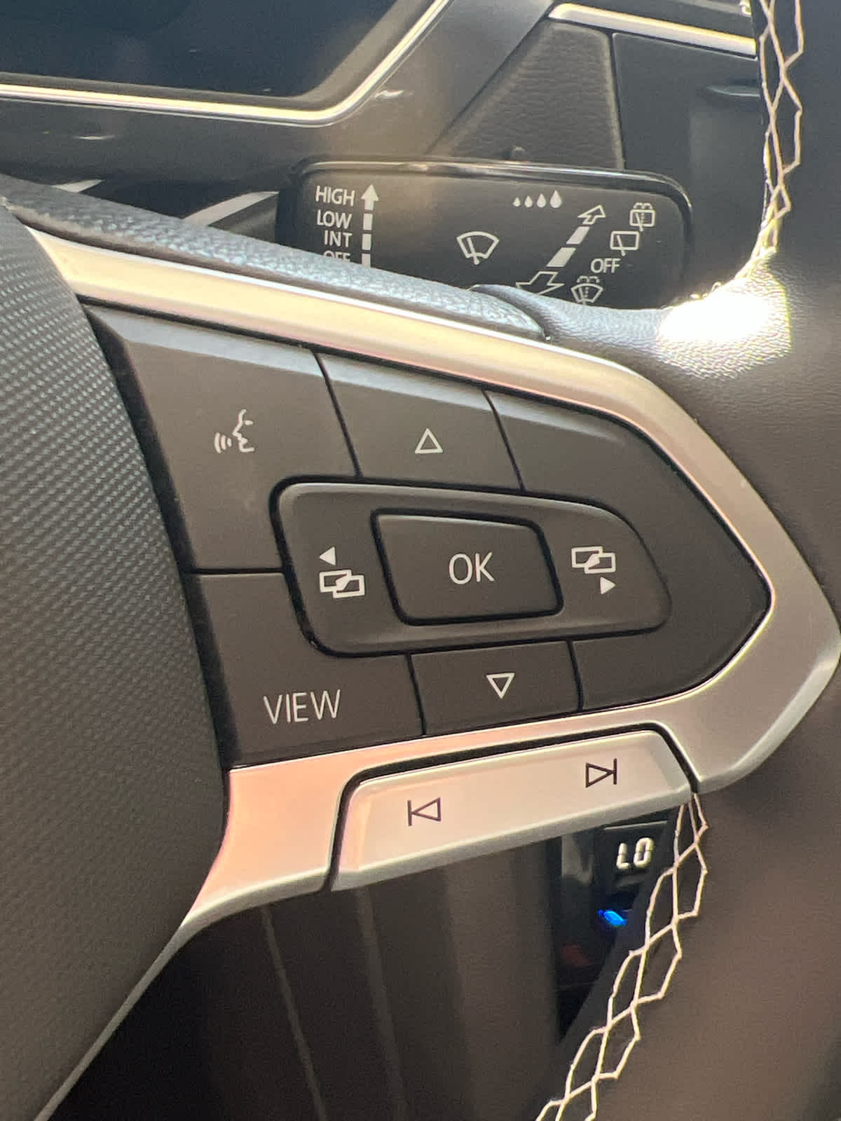 2023 Volkswagen Tiguan 2.0T SE FWD