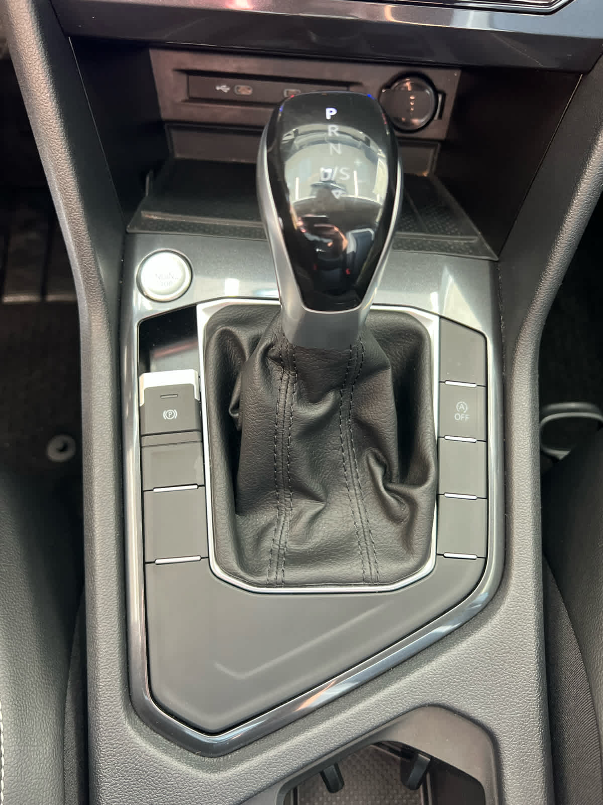 2023 Volkswagen Tiguan 2.0T SE FWD
