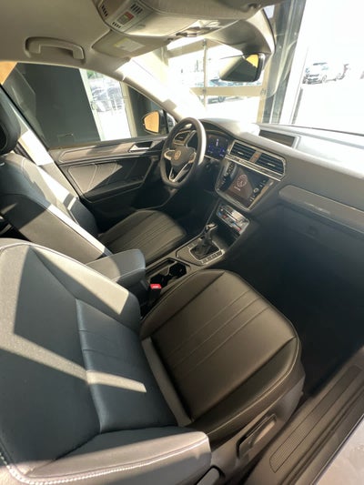 2023 Volkswagen Tiguan 2.0T SE FWD