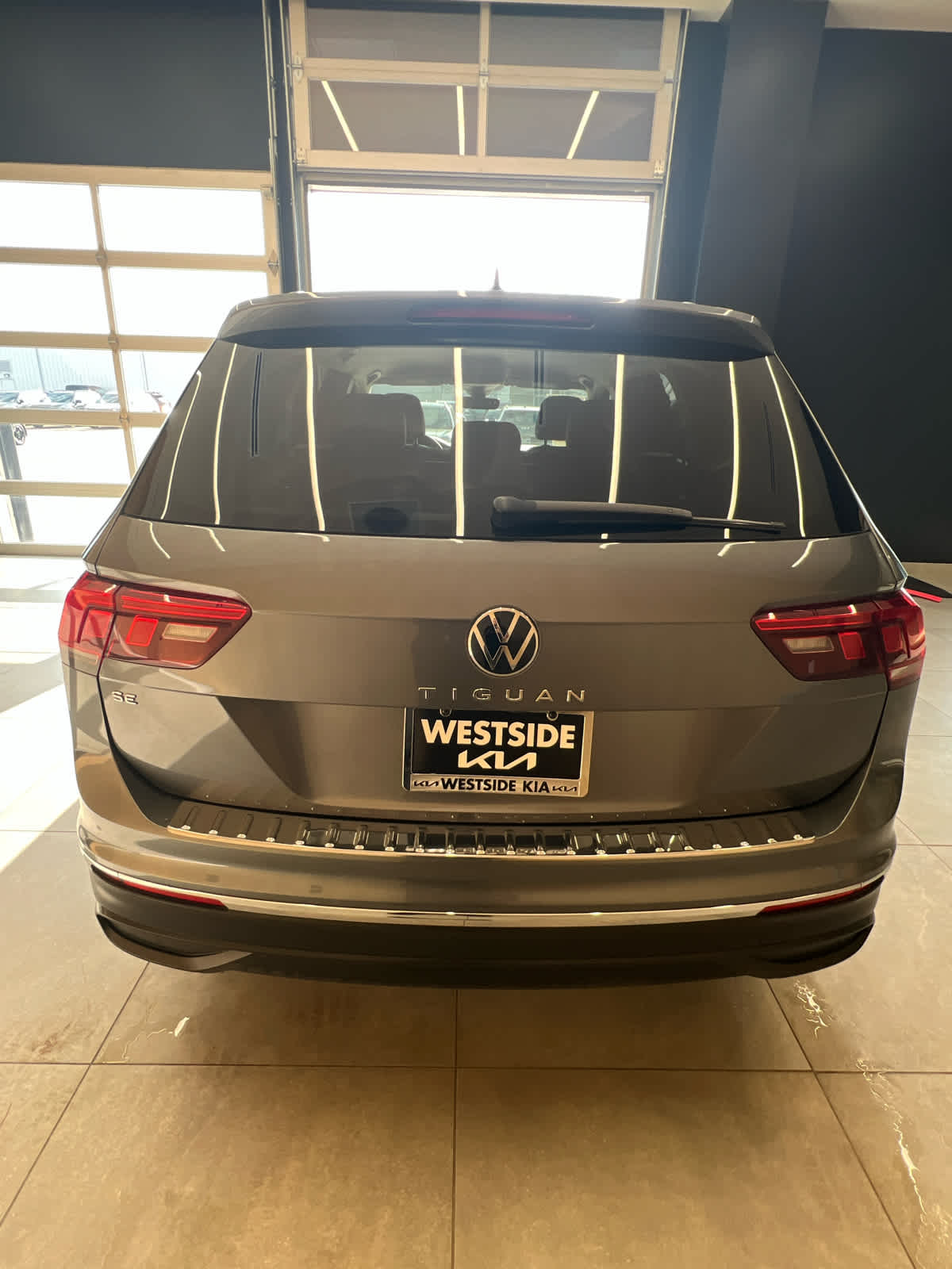 2023 Volkswagen Tiguan 2.0T SE FWD