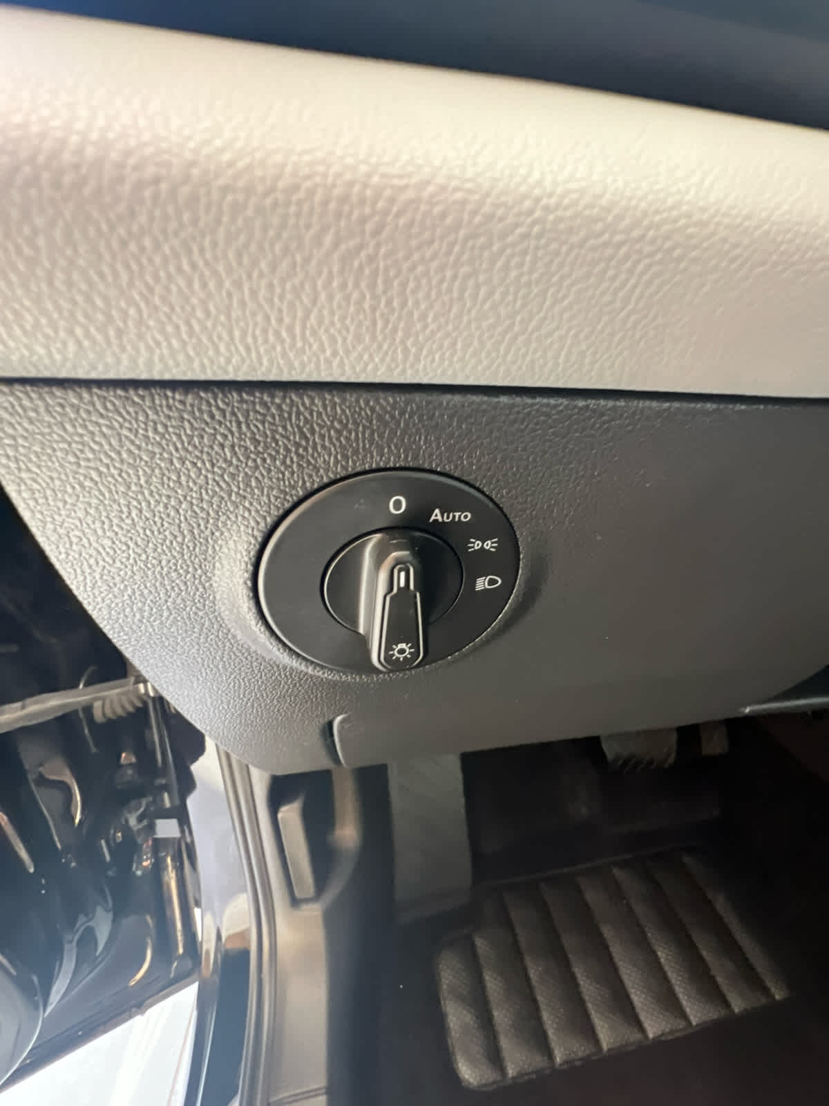 2022 Volkswagen Taos SE FWD