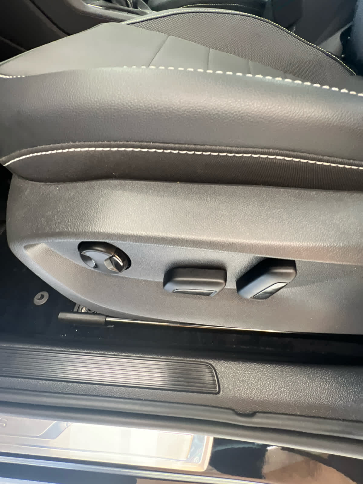 2022 Volkswagen Taos SE FWD