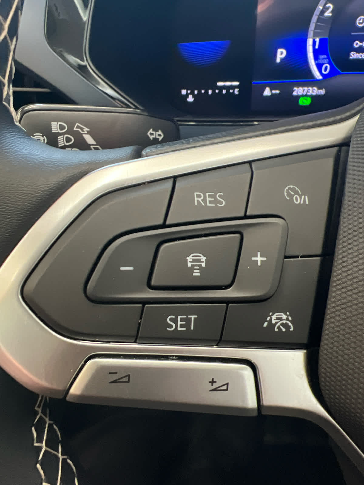 2022 Volkswagen Taos SE FWD