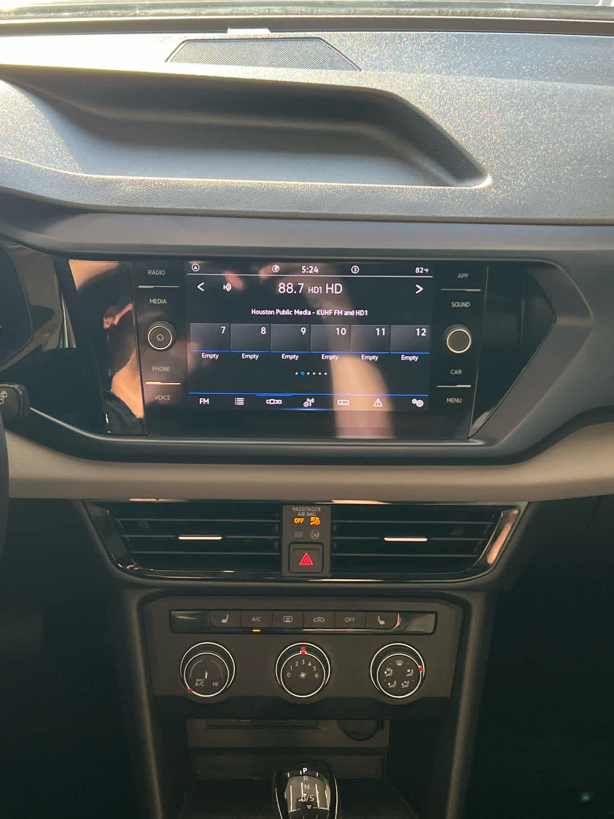 2022 Volkswagen Taos SE FWD