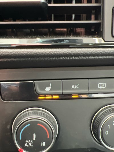 2022 Volkswagen Taos SE FWD