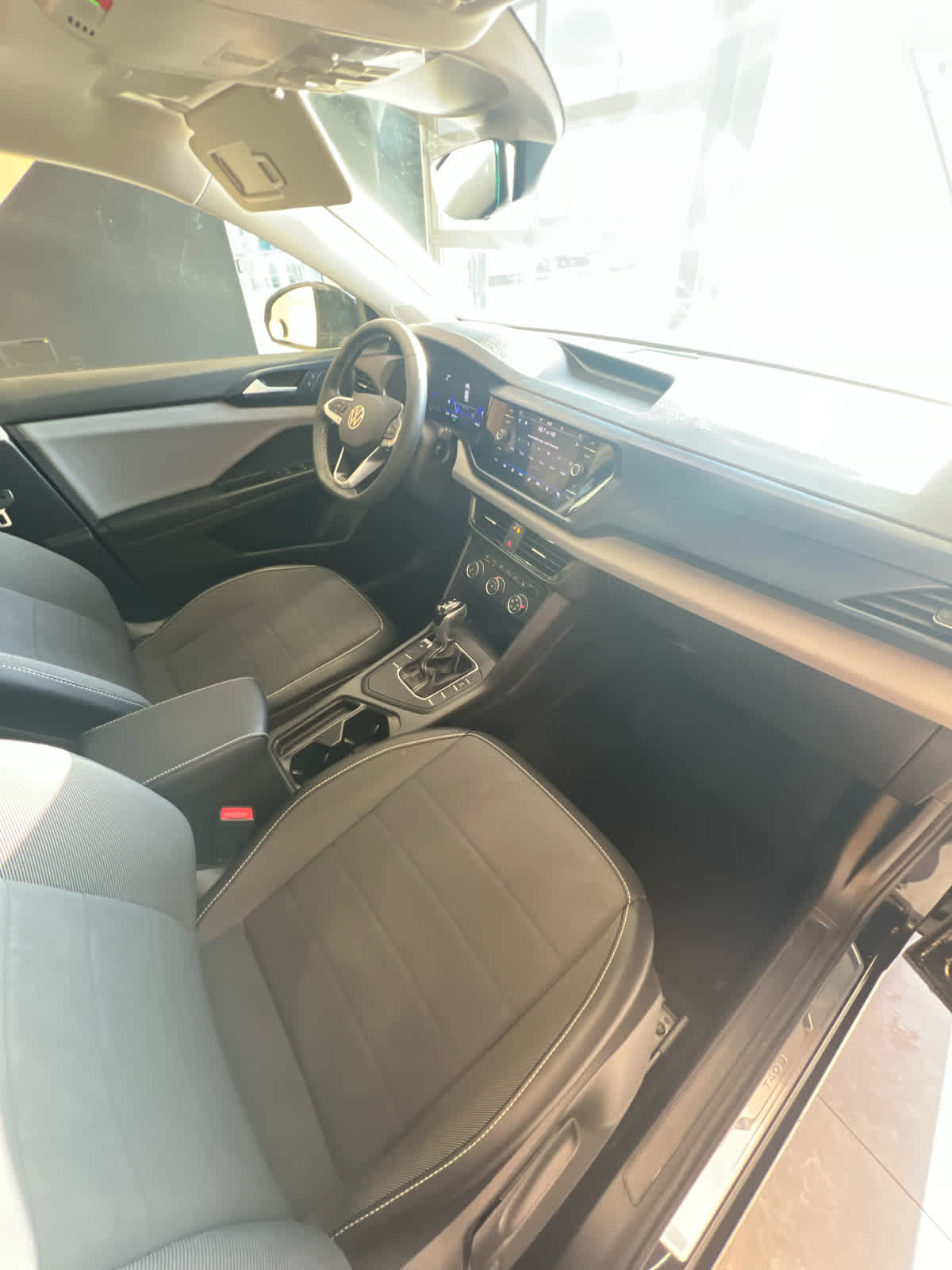 2022 Volkswagen Taos SE FWD