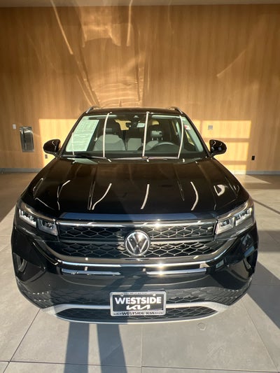 2022 Volkswagen Taos SE FWD