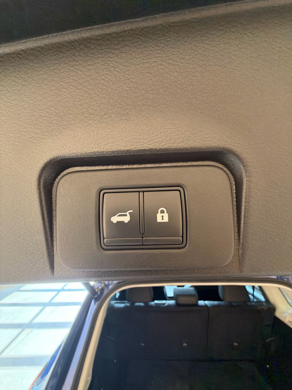 2022 Nissan Rogue FWD SV