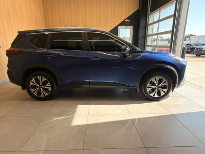 2022 Nissan Rogue FWD SV