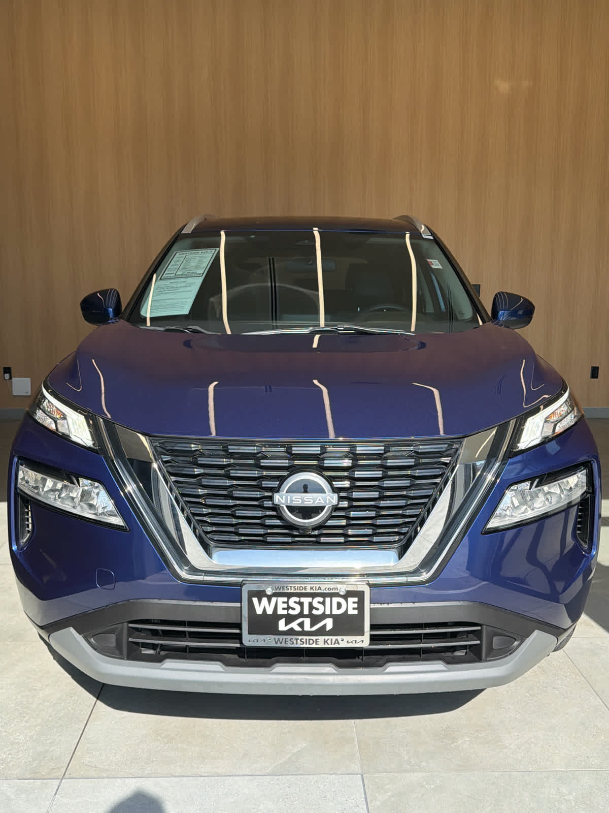 2022 Nissan Rogue FWD SV